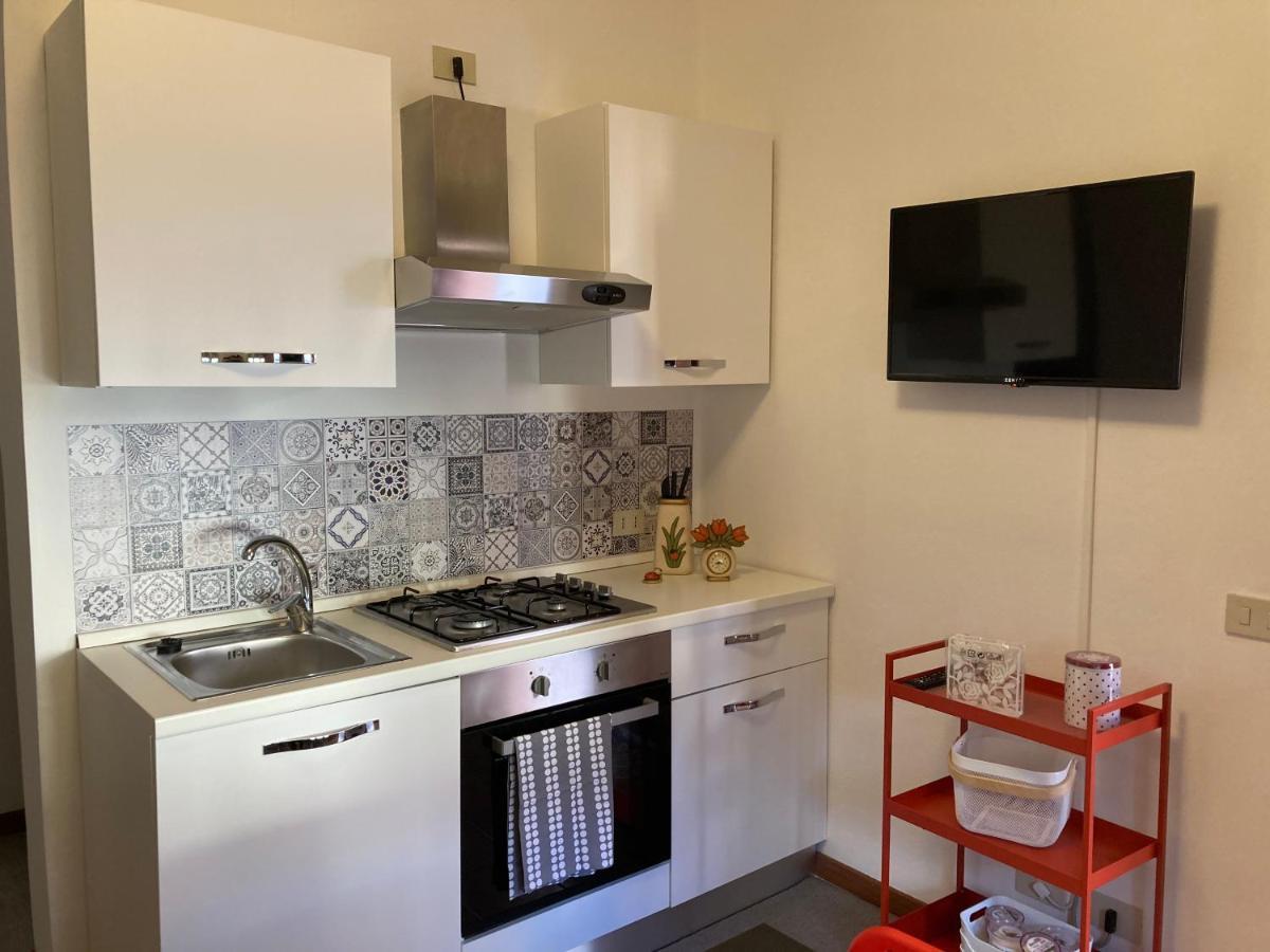 Casa Mirella Apartment Ловере Екстериор снимка