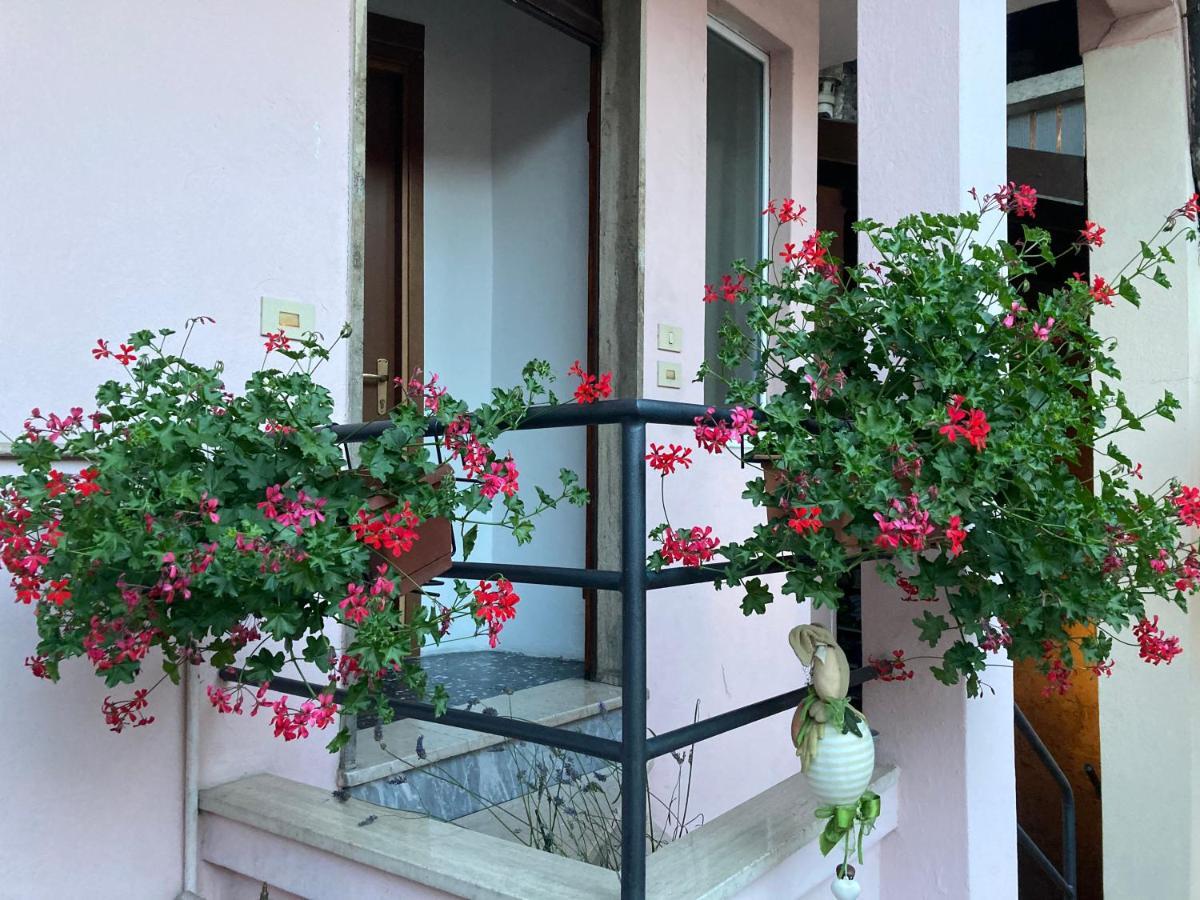 Casa Mirella Apartment Ловере Екстериор снимка
