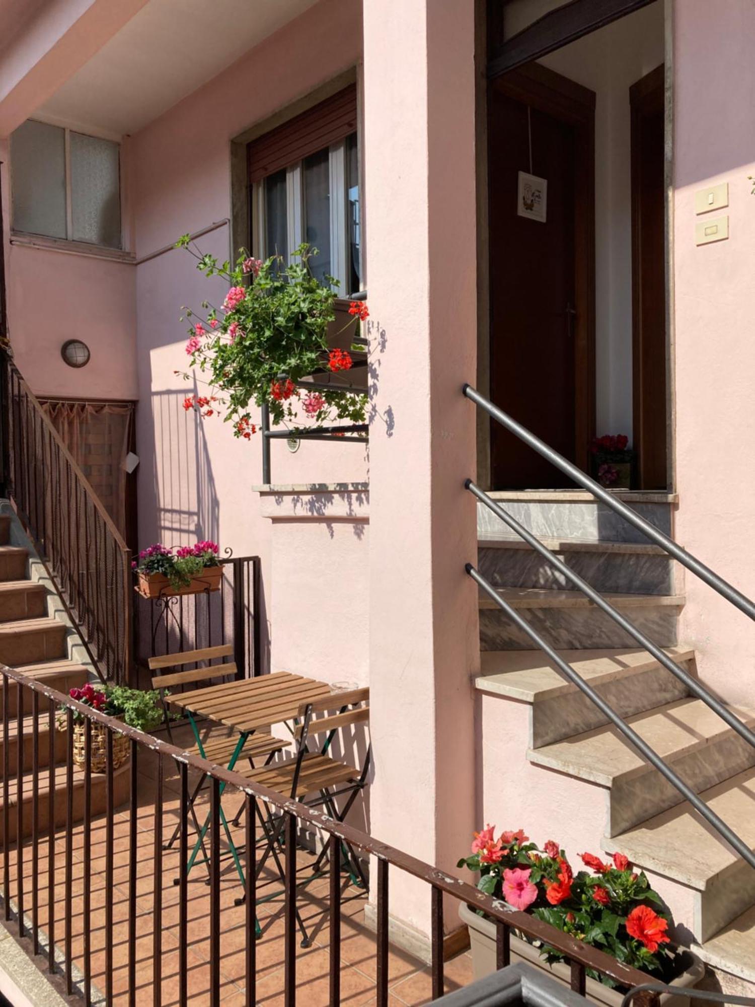 Casa Mirella Apartment Ловере Екстериор снимка